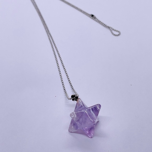 Unique Carved Purple Quartz Stone Star 1” charm 20” silver tone necklace - Picture 2 of 3